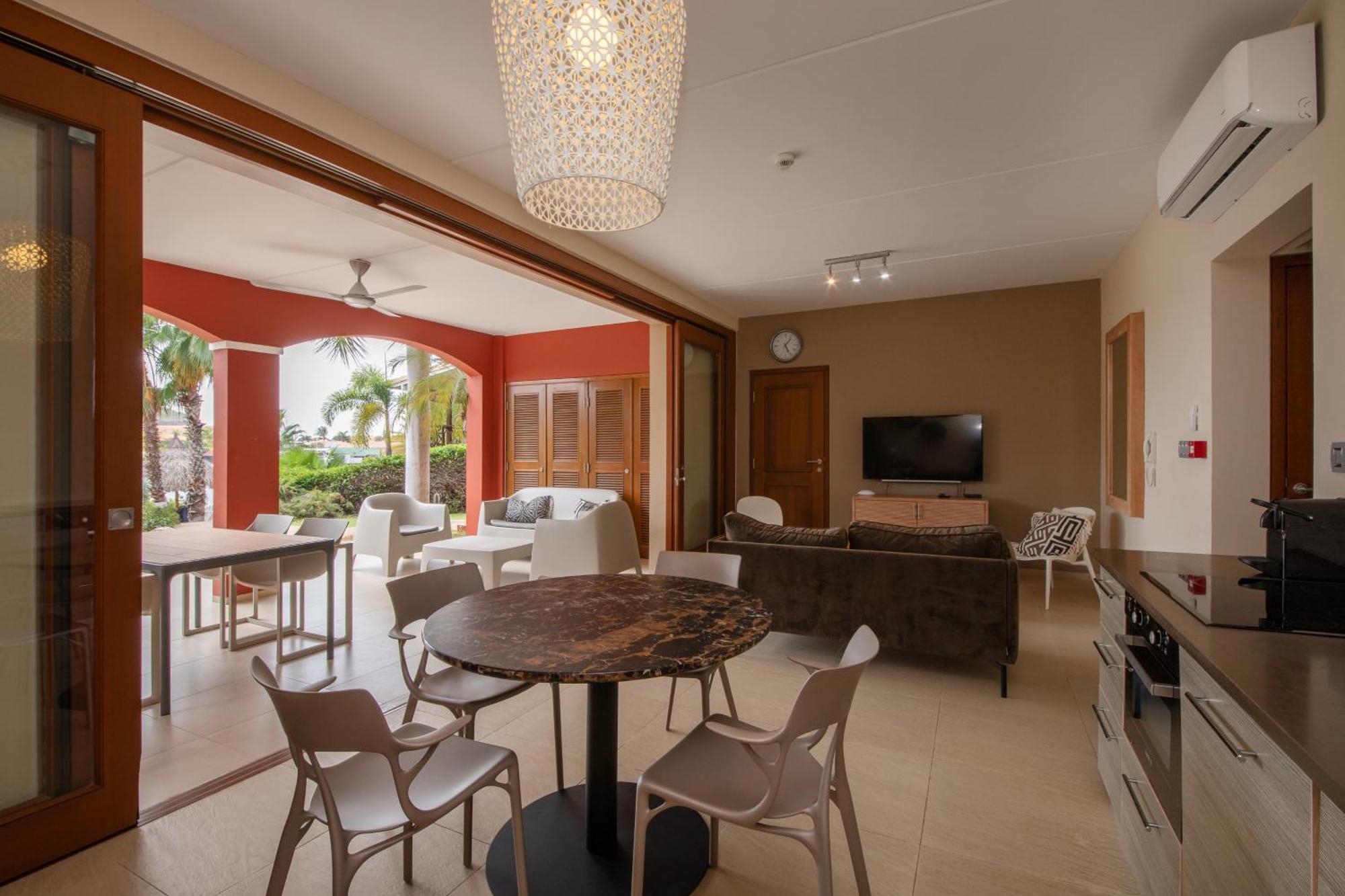 Spanish Water View Apartments - Jan Thiel Area Виллемстад Экстерьер фото