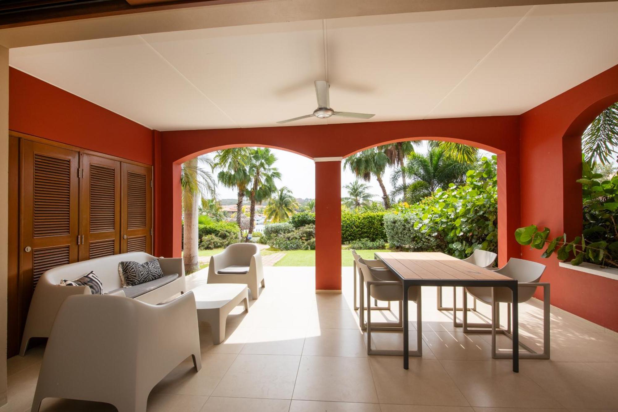 Spanish Water View Apartments - Jan Thiel Area Виллемстад Номер фото